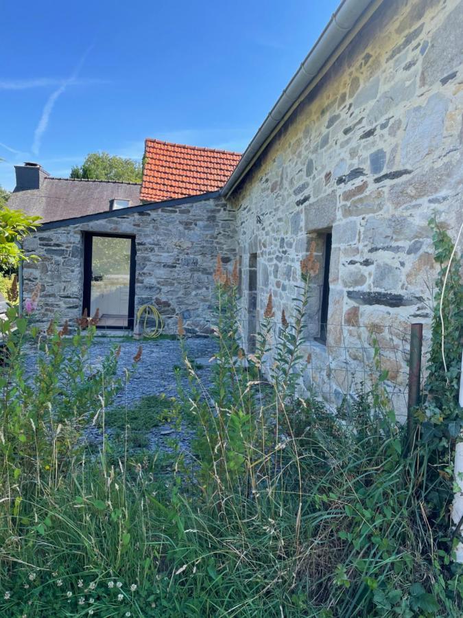 Maison, Calme Avec Cheminee. Botmeur エクステリア 写真
